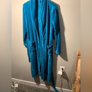 Teal fluffy robe - lightly used
